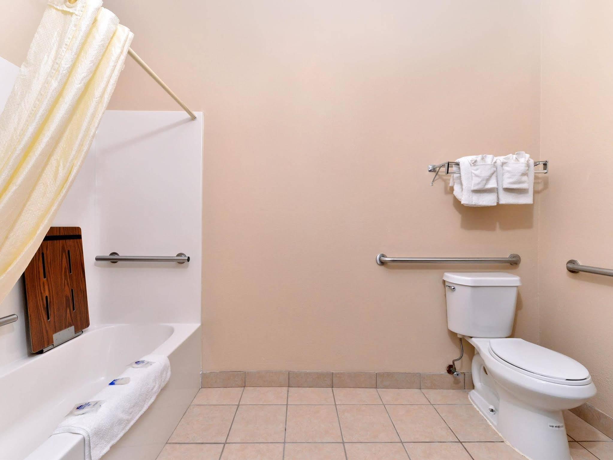 Americas Best Value Inn Somerville Texas Εξωτερικό φωτογραφία